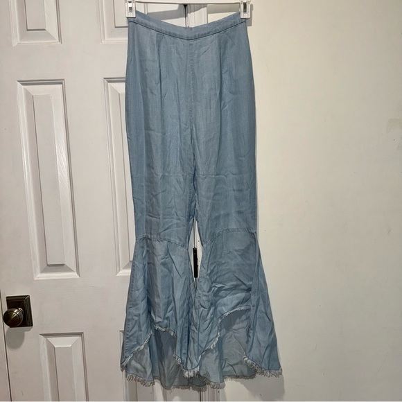 BB Dakota light wash chambray tencel atwell pants wide leg raw hem bellbottom  0 - Picture 4 of 13